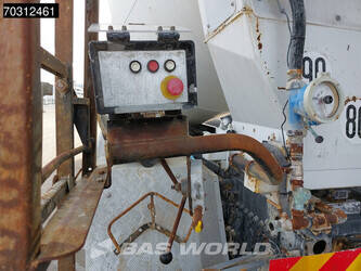 2016-mercedes-benz-arocs-3240-1431017-45927697