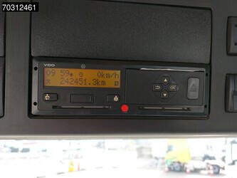 2016-mercedes-benz-arocs-3240-1431017-45927721