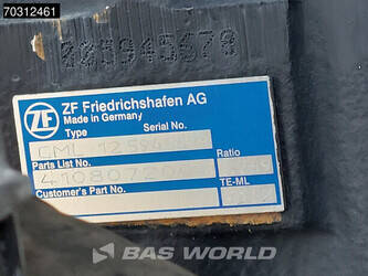 2016-mercedes-benz-arocs-3240-1431017-45927725