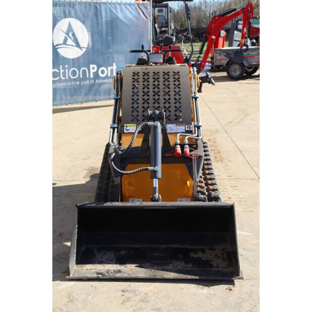 2025 LH T360-45927866