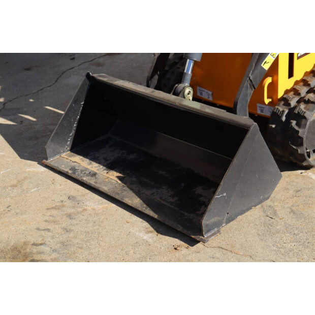 2025 LH T360-45927868