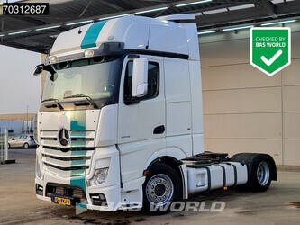 Image for Semi Trucks 2017 Mercedes-Benz Actros 1842