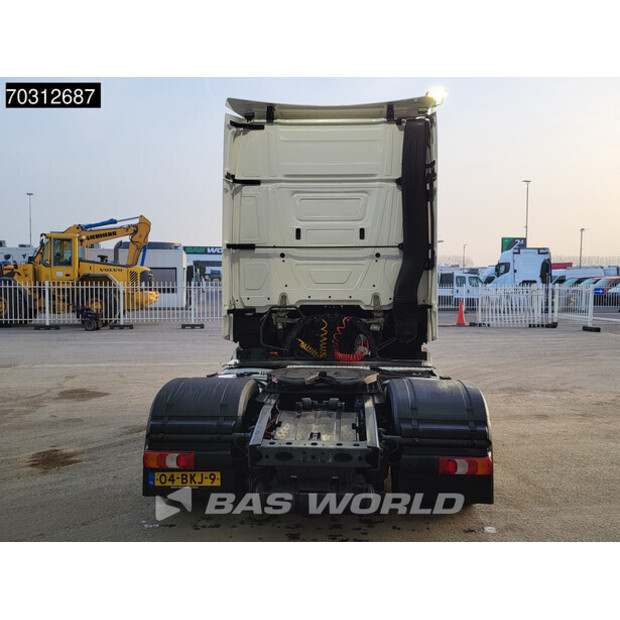 2017 Mercedes-Benz Actros 1842-45927894