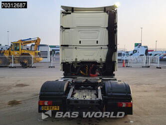 2017-mercedes-benz-actros-1842-1431023-45927894