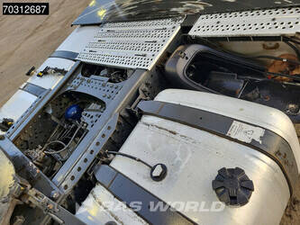 2017-mercedes-benz-actros-1842-1431023-45927898