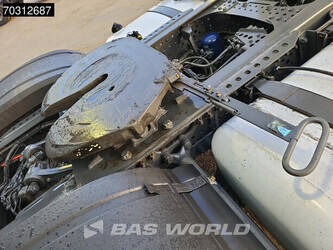 2017-mercedes-benz-actros-1842-1431023-45927899