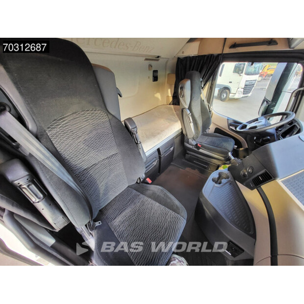 2017 Mercedes-Benz Actros 1842-45927909