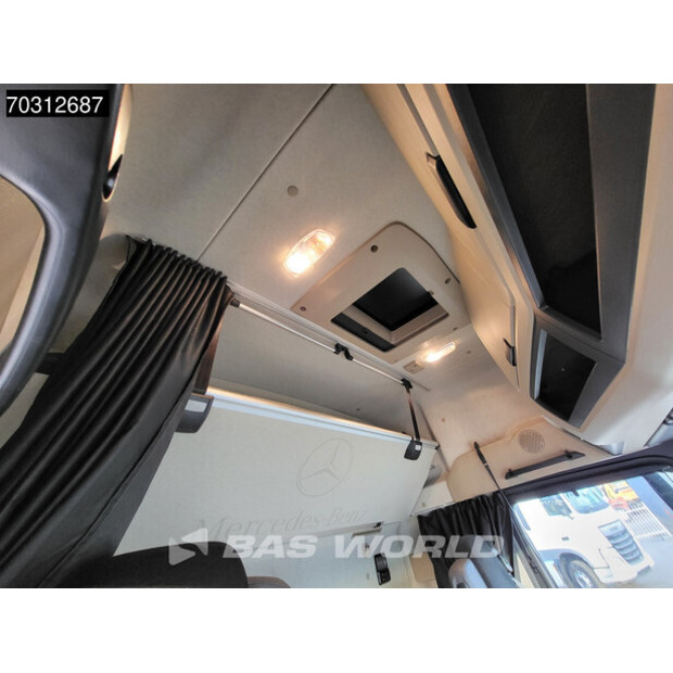 2017 Mercedes-Benz Actros 1842-45927910