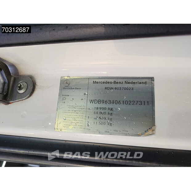 2017 Mercedes-Benz Actros 1842-45927916