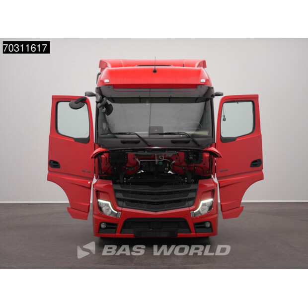 2022 Mercedes-Benz Actros 1842-45927965