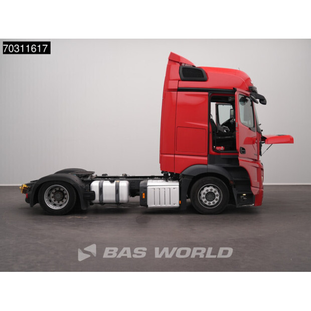 2022 Mercedes-Benz Actros 1842-45927967