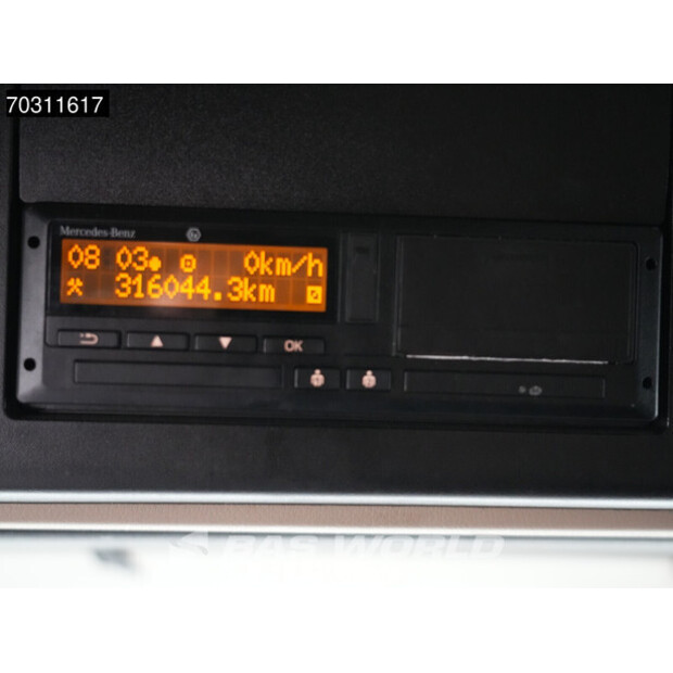 2022 Mercedes-Benz Actros 1842-45927991