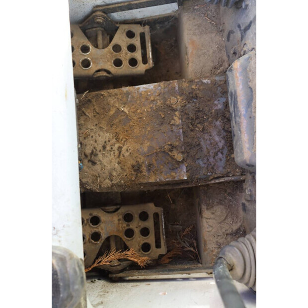 2005 BOBCAT S130-45928168