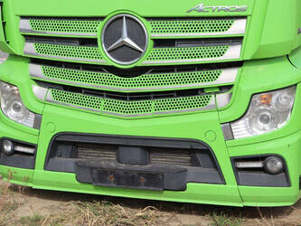 2017-mercedes-benz-actros-2551-1431040-45928475