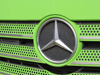 2017-mercedes-benz-actros-2551-1431040-45928476