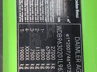 2017-mercedes-benz-actros-2551-1431040-45928515