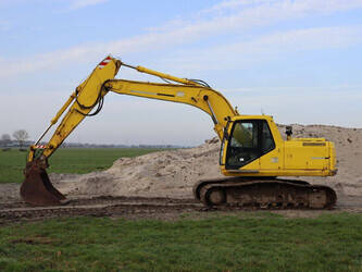 صورة ل حفارات مجنزرة 2002 Etec 818 RLC للبيع في بلجيكا