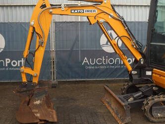 2019-kato-hd27-v4-45929075