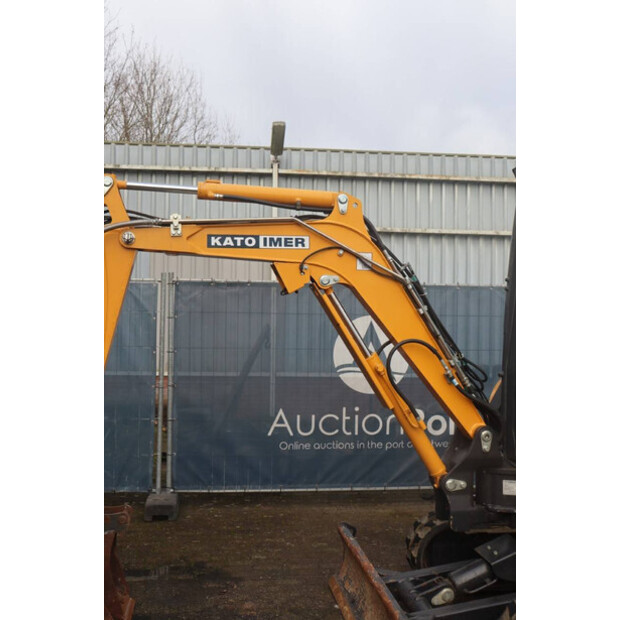 2019 كاتو HD27 V4-45929077