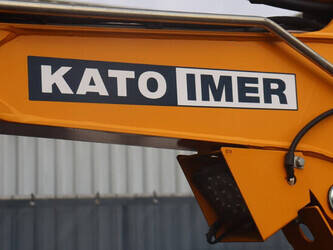 2019-kato-hd27-v4-45929080