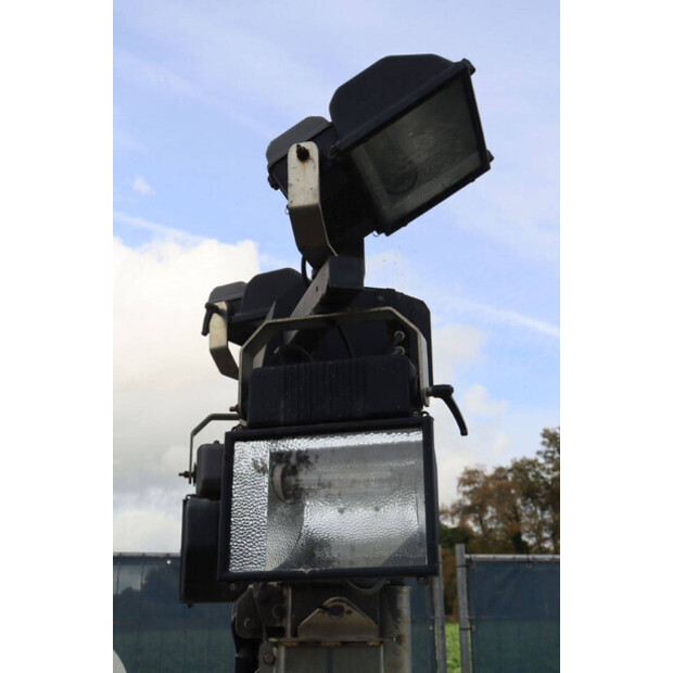 2015 Towerlight VB-9-45929282