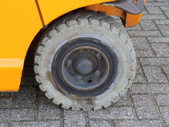 2003-still-r60-30-1431066-45929475