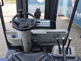 2006-still-r60-30-1431068-45929561