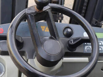 2006-still-r60-30-1431068-45929566