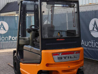 2002-still-r60-30-1431069-45929579