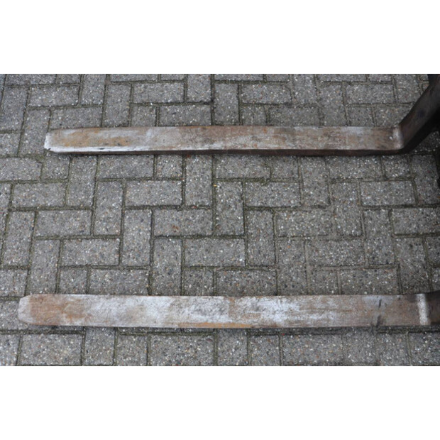 2002 ستيل R60-30-45929586