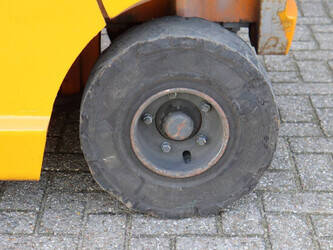 2003-still-r60-35-45929655