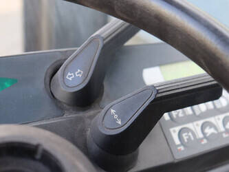 2003-still-r60-35-45929665