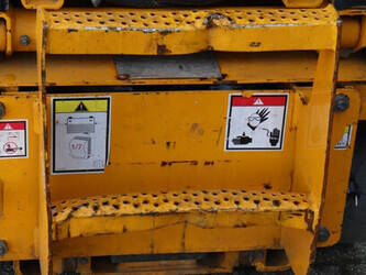 2012-haulotte-compact-8-1431073-45929715