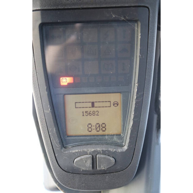 2016 ليندي E16-02-45929776