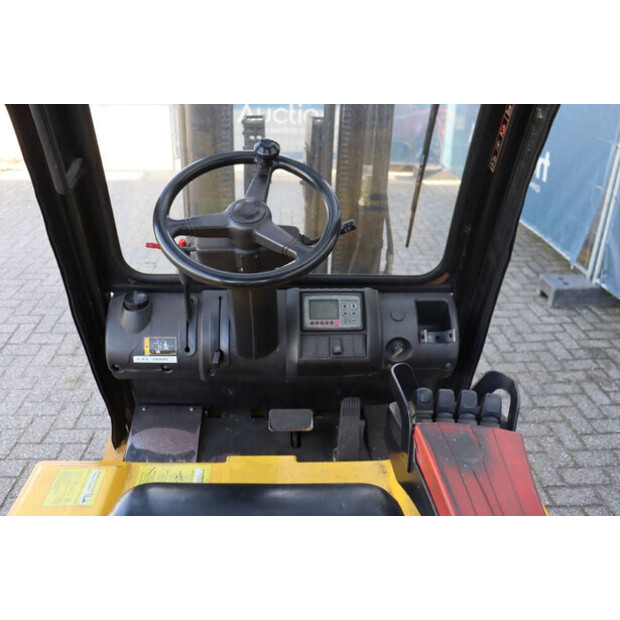 2011 هيونداي 20B-7-45929831