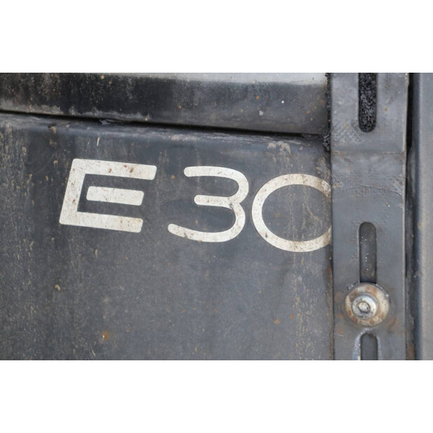 2003 Linde E30-02-45929855