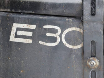 2003-linde-e30-02-1431078-45929855