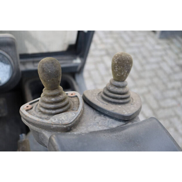 2003 Linde E30-02-45929868