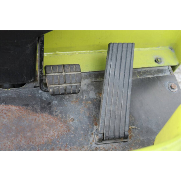 2001 كلارك CTM 16 S-45930016