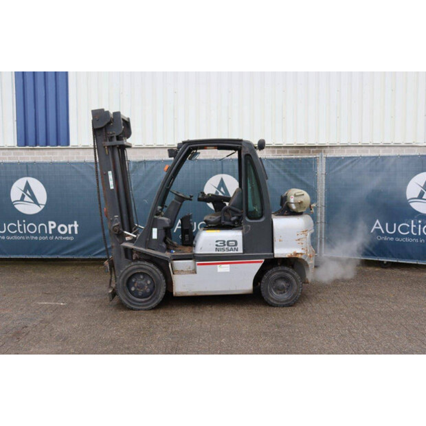 نيسان 30-45930117