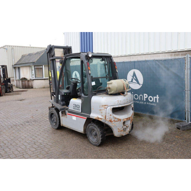 نيسان 30-45930118