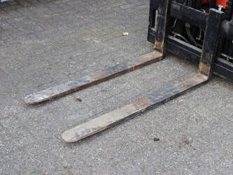 2012-toyota-8fbet16-1431088-45930150