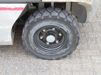 nissan-30-1431089-45930183