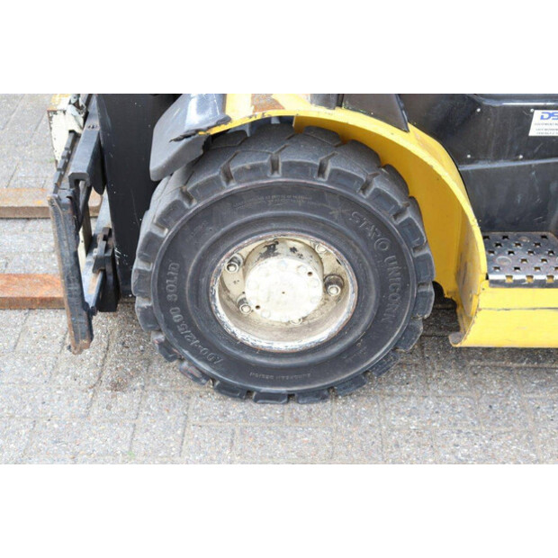 2011 Yale GLP25VX F2170-45930207