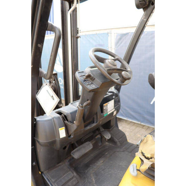 2011 Yale GLP25VX F2170-45930213