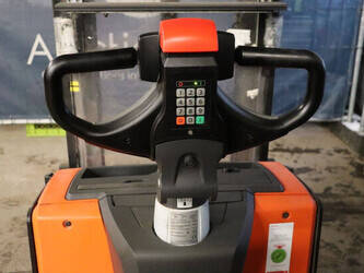 2016-bt-swe200d-1431104-45930611