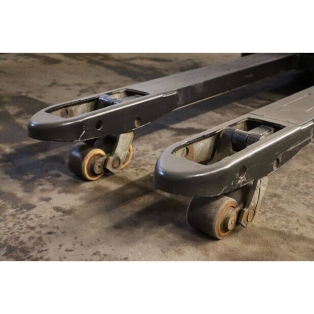 2016 بي تي SWE200D-45930625