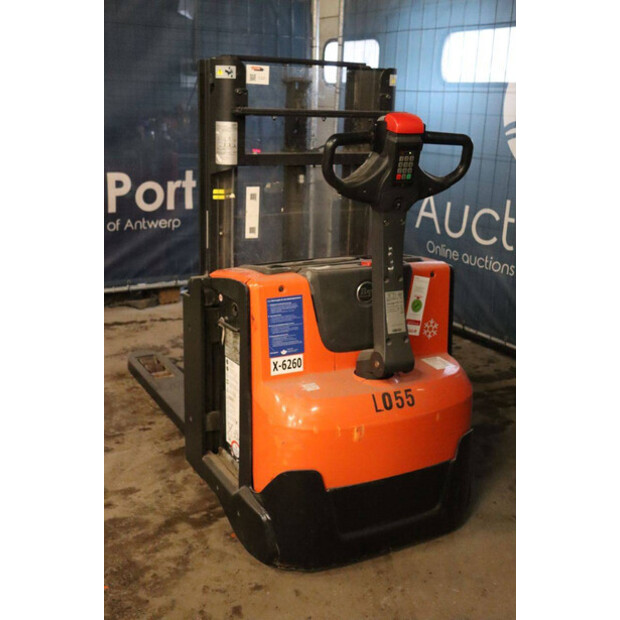 2013 BT SWE200D-45930629