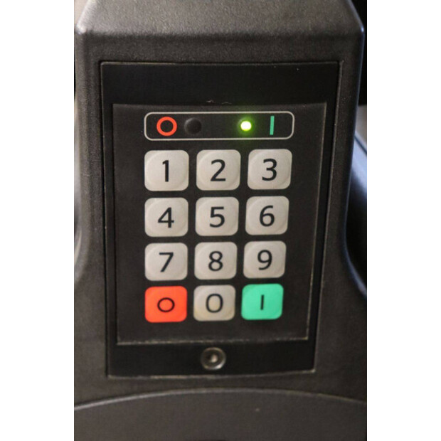 2013 BT SWE200D-45930640