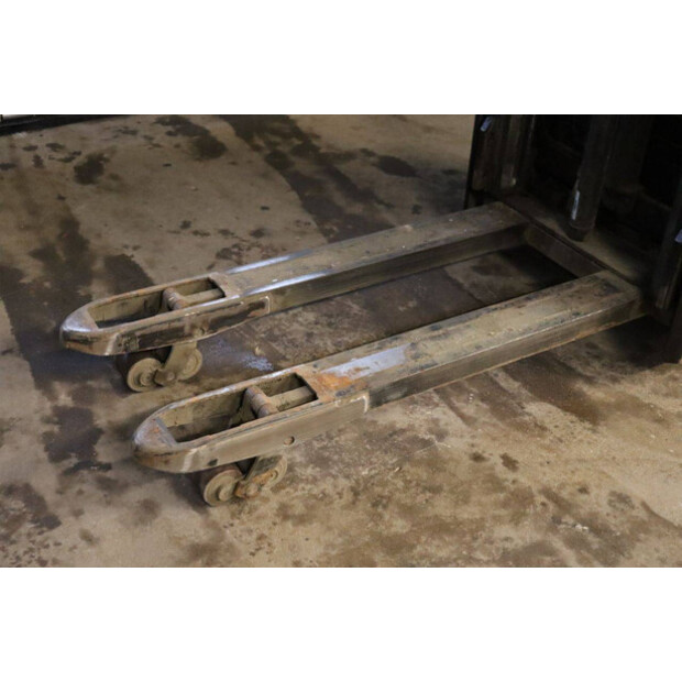 2013 BT SWE200D-45930651